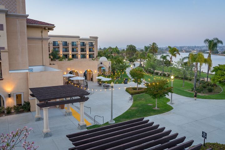 Hotel 4 of 74