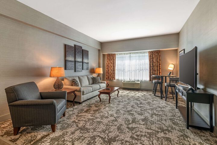 Room 71 of 125