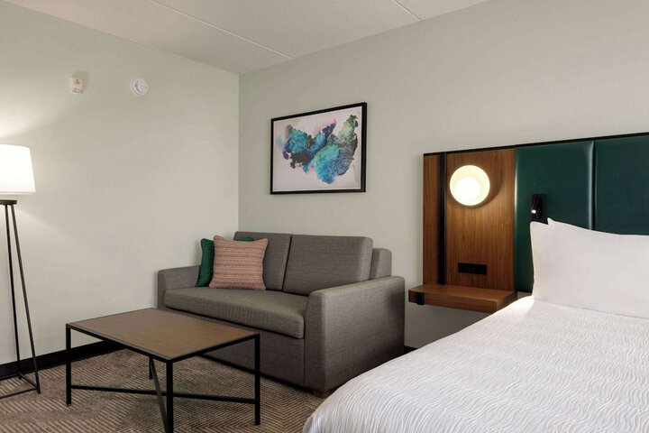 Wingate by Wyndham Green Bay / Airport