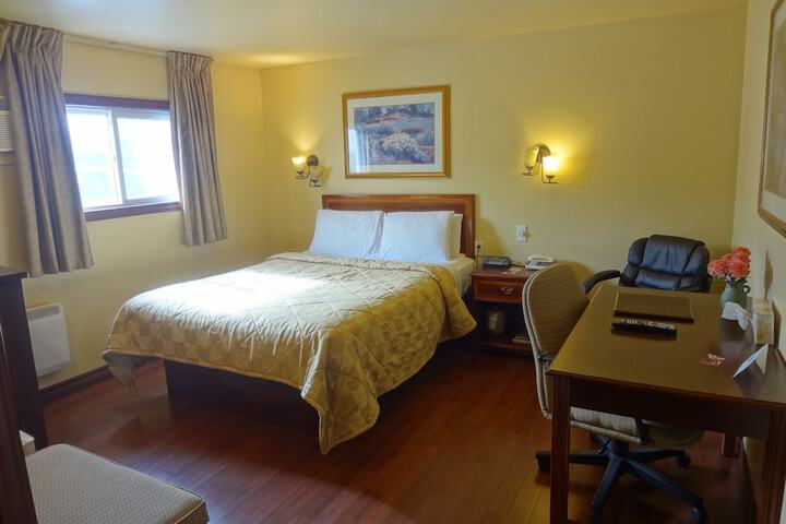 Room 26 of 46
