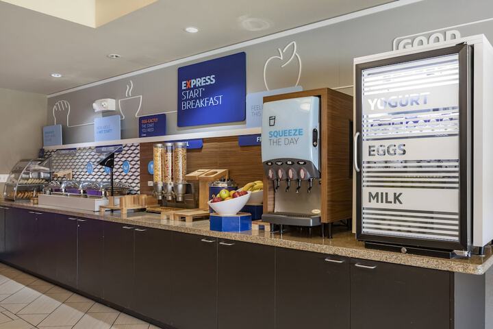 Holiday Inn Express & Suites Indio - Coachella Valley by IHG