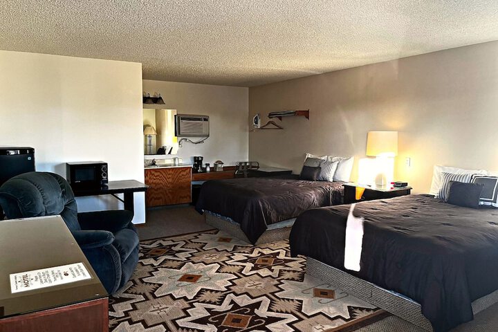 Room 6 of 15