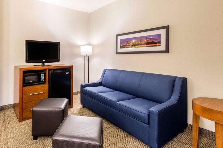 Room 9 of 30