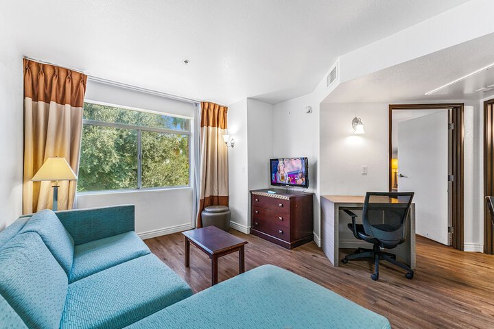 Metro Chandler Extended Stay