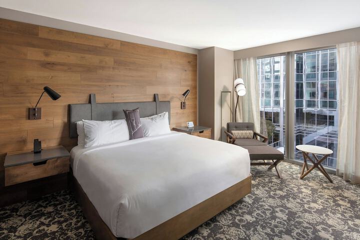 Room 42 of 120