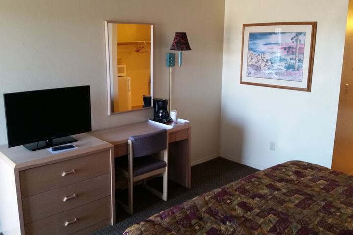 Room 11 of 15