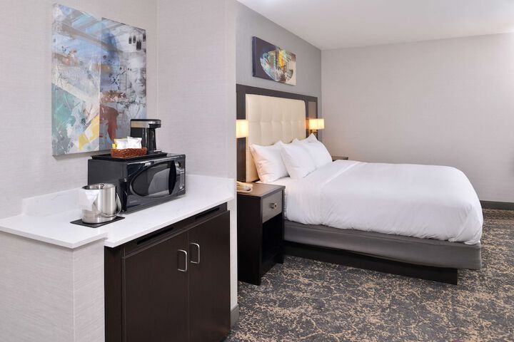 DoubleTree by Hilton Utica
