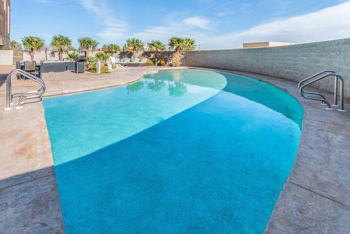 La Quinta Inn & Suites by Wyndham Carlsbad