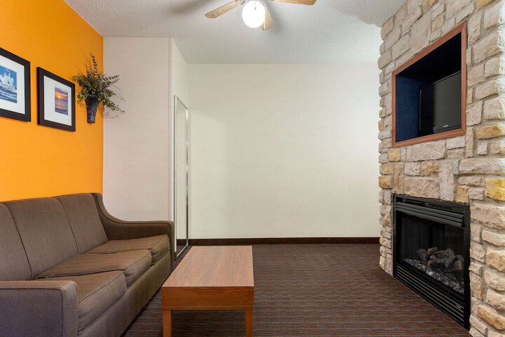 Comfort Suites Stevensville - St. Joseph