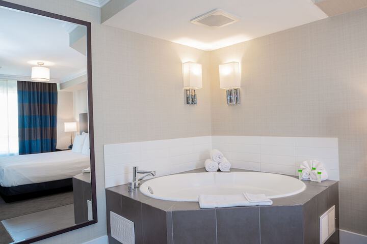 Sandman Hotel Oakville