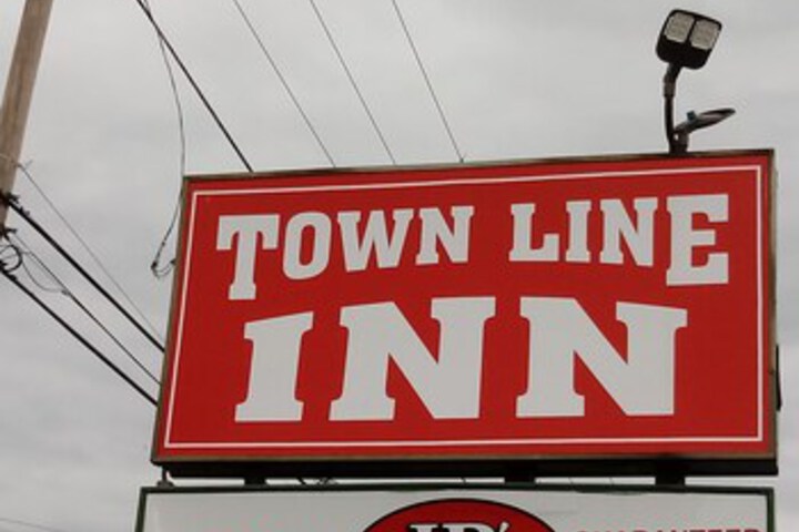 Town Line Motel