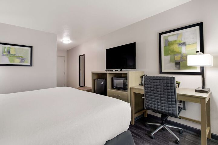Best Western Grants Inn