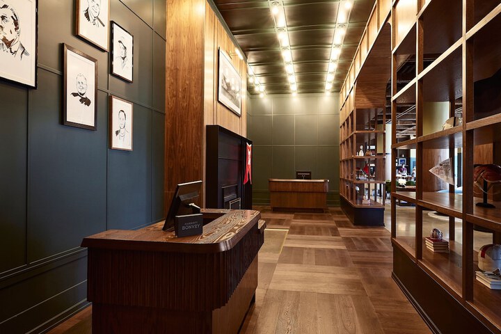 The Scarlet Lincoln, a Tribute Portfolio Hotel