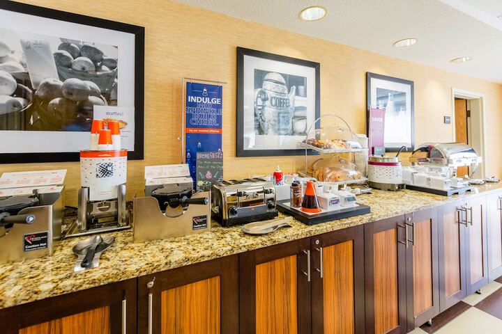 Breakfast/Coffee Service 46 of 57