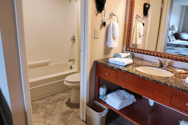 Room 37 of 51