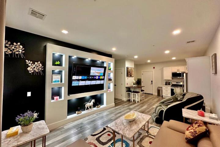 The Stylish Suite - 1BR with Free Parking