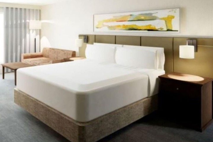 Room 34 of 67