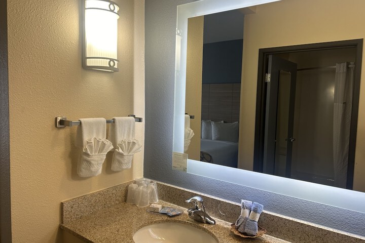 Baymont by Wyndham Ft. Leonard / Saint Robert