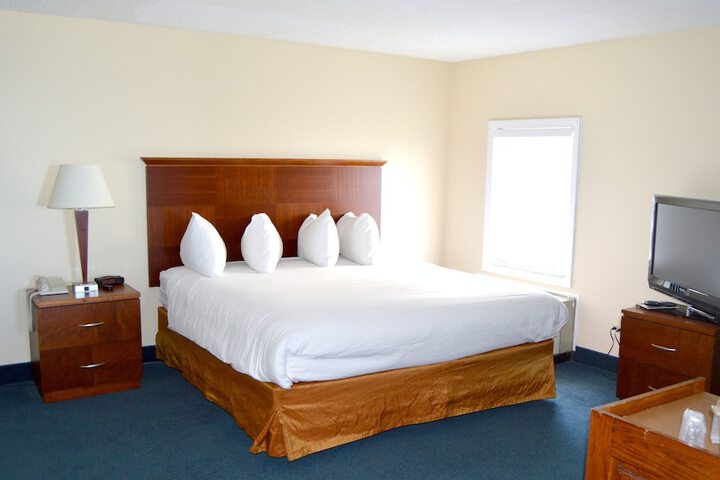 Room 32 of 58