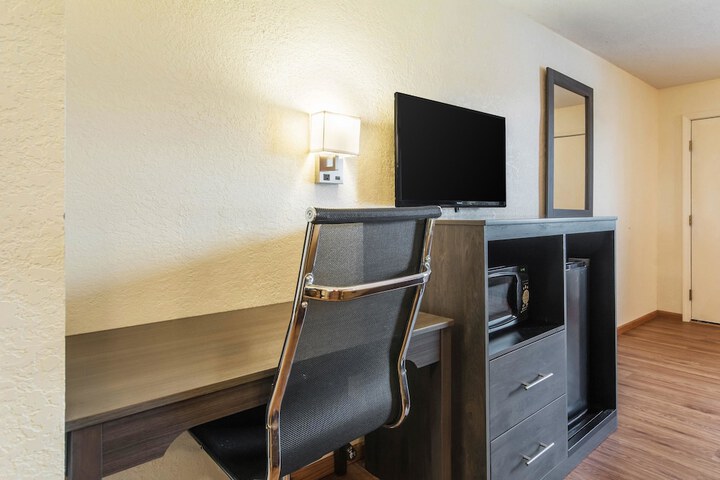 Room 35 of 52