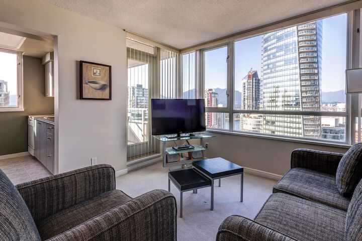 Room 34 of 40