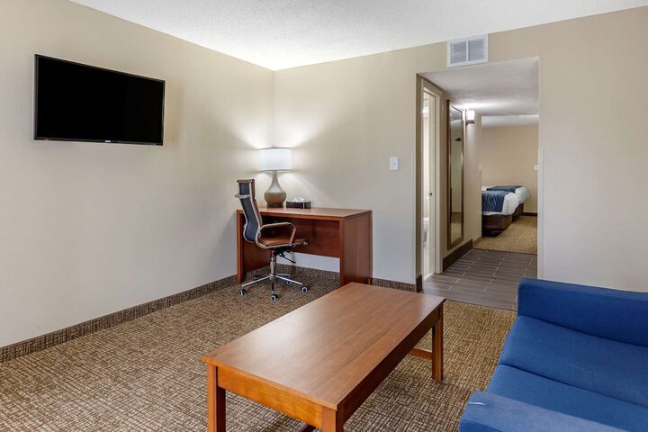 Room 27 of 44