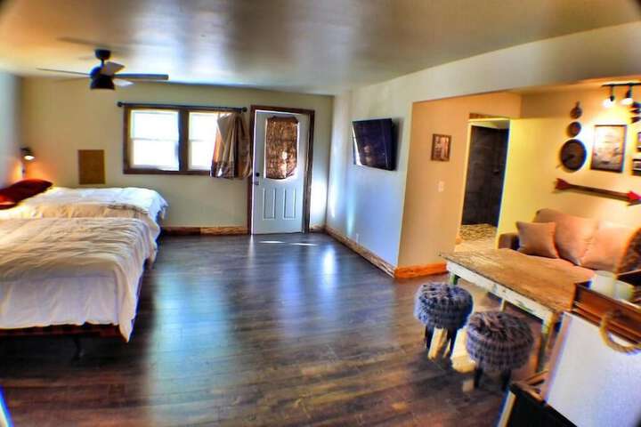 Room 121 of 191