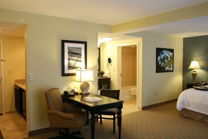 Room 8 of 33