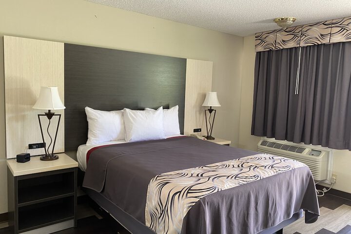 Room 15 of 42