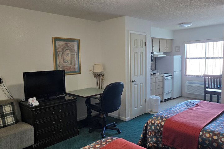 Room 35 of 46