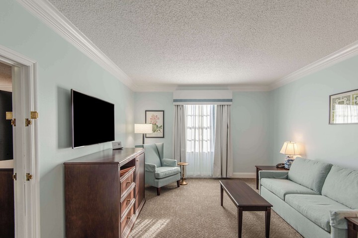 Room 29 of 166