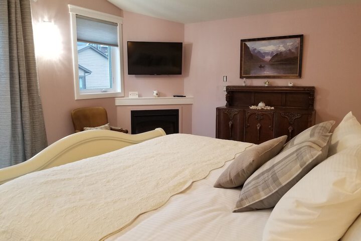 The Lady MacDonald Country Inn
