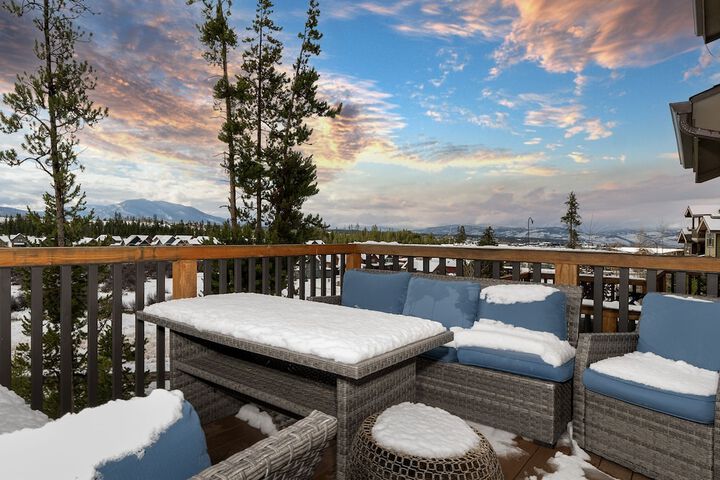 Cozens Pointe E 102 2 Bedroom Condo by RedAwning