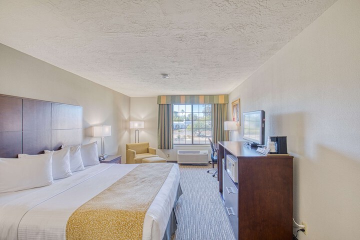 Room 16 of 31