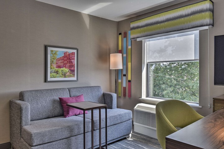 Room 15 of 30