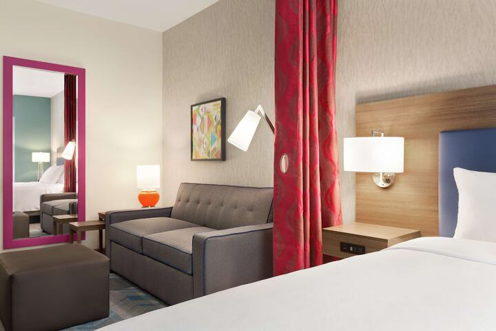 Room 19 of 53