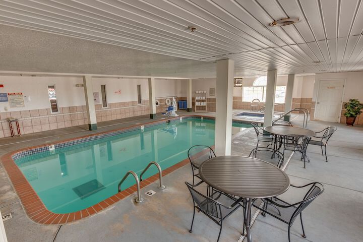 Pool 7 of 34
