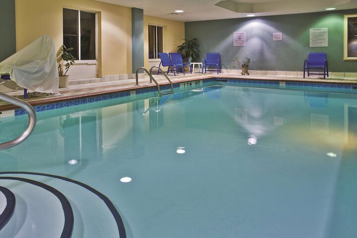 Pool 7 of 55