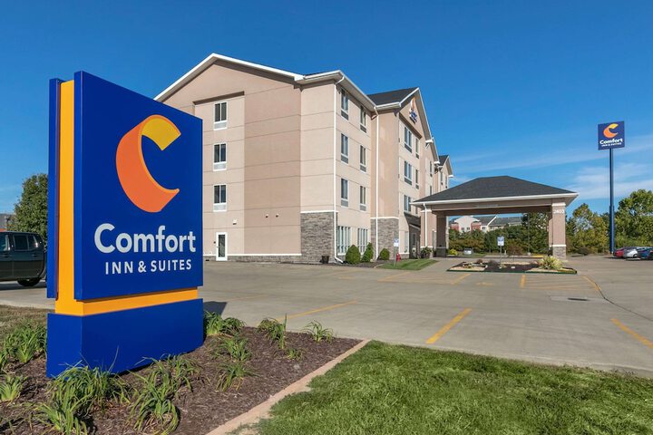 Comfort Inn & Suites Marion I-57