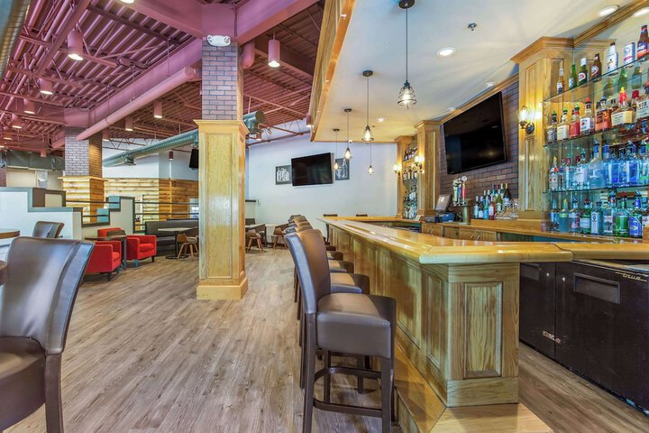 Burrstone Inn an Ascend Collection Hotel