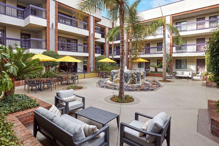 Best Western Plus Meridian Inn & Suites Anaheim-Orange