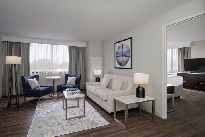 Room 16 of 37