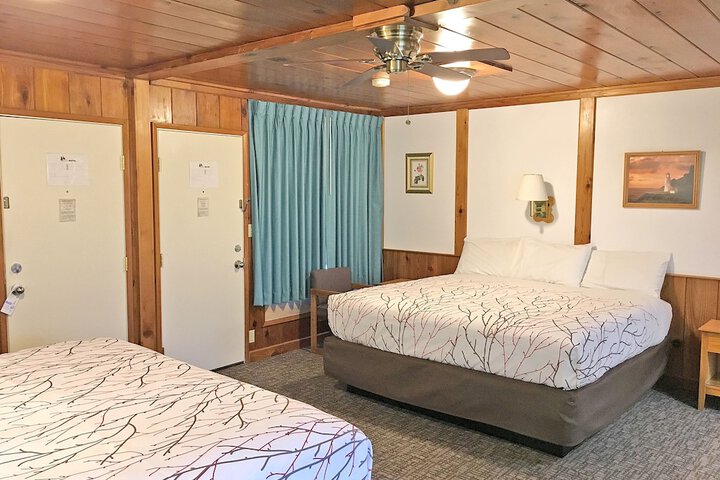 Room 143 of 183