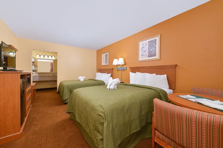 Room 44 of 65