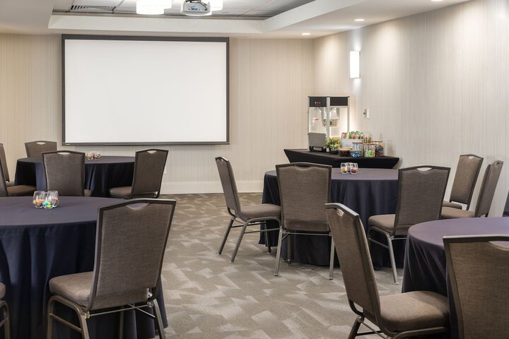 Delta Hotels by Marriott Calgary South
