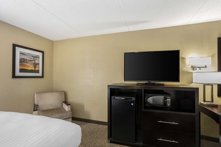 Room 26 of 35