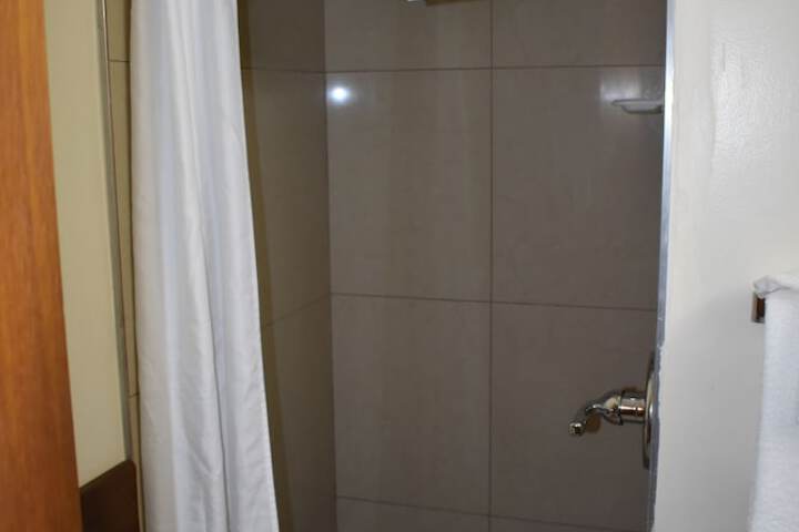 Room 11 of 39
