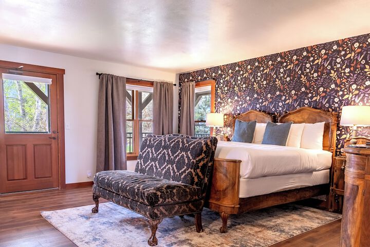 Casia Lodge and Ranch