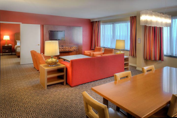 DoubleTree by Hilton Hotel St. Louis - Chesterfield