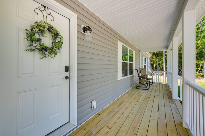 Family-friendly Home w / Deck Near Colonial Beach!